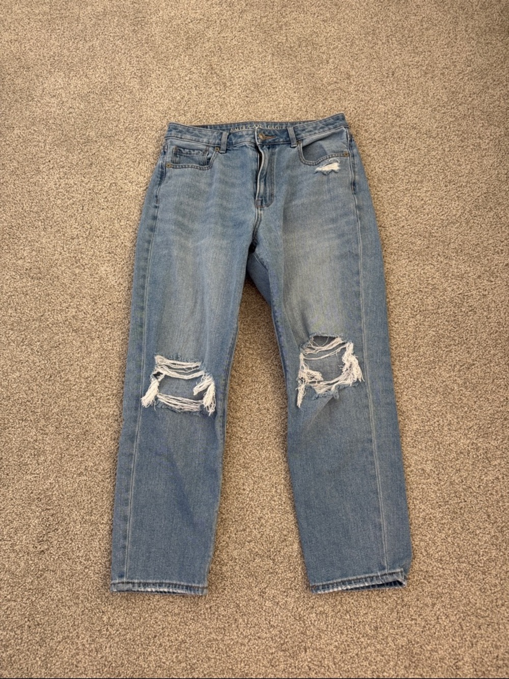 American Eagle Outfitters Light Blue Ripped Mom Jeans